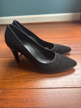 Ecco elegant Black Suede Pointed-Toe Pumps